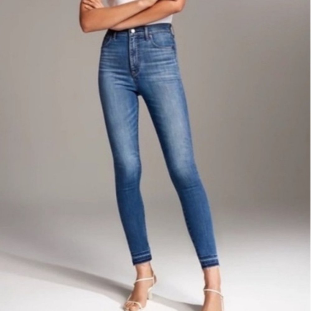 Aritzia Denim Forum The Lola High Rise Skinny Crop Size 28